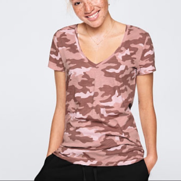 NEW VS PINK Blush Camo outfit - Picture 3 of 7